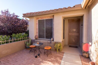Private entry patio