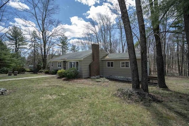 7 Woodlawn Ave, Atkinson, NH 03811 - photo 3