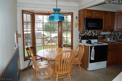 5100 Clement Ave, Maple Heights, OH 44137 - photo 6