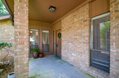 7738 Green Lawn Dr, Houston, TX 77088 - photo 4