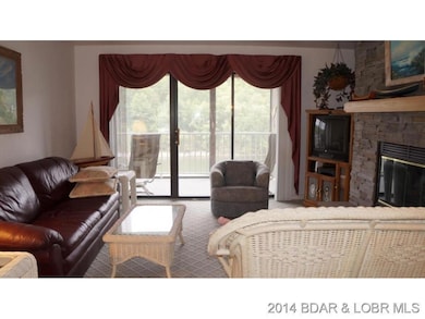 611 Lazy Days Rd unit Z 7, Osage Beach, MO 65065 - photo 2