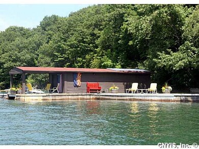 Waterfront/Dock/Pier