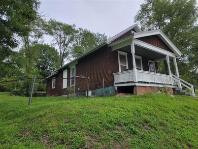 1634 14th Ave SE, Cedar Rapids, IA 52401 - photo 4