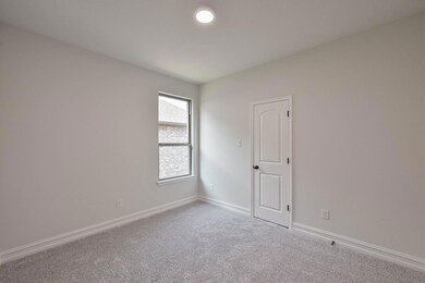 124 Colonial Dr, Joshua, TX 76058 - photo 6