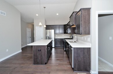 5655 Arbor Park Dr, Liberty Township, OH 45044 - photo 4