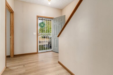 3150 Gallant Dr, Columbus, OH 43232 - photo 2