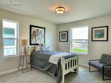 Main level secondary bedroom
