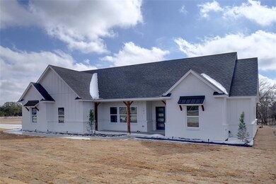 102 E Stage Coach Trail, Weatherford, TX 76085 - photo 4