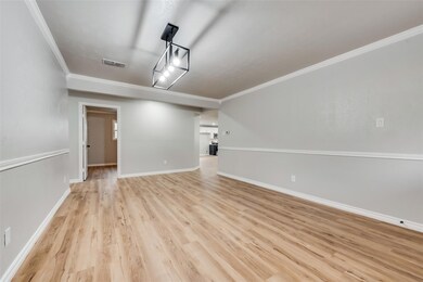 1117 Irwin Dr, Hurst, TX 76053 - photo 5