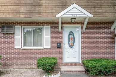 120 Thissell Ave unit 103, Dracut, MA 01826 - photo 2