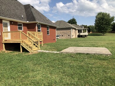 107 Brooklyn Cir, Shelbyville, TN 37160 - photo 3