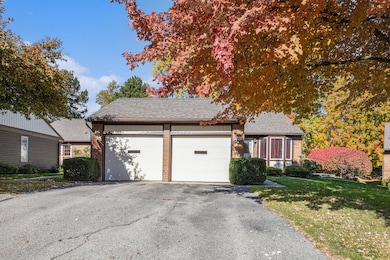 2233 Radcliff Cir SE unit 82, Grand Rapids, MI 49546 - photo 2