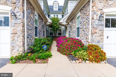 13934 Greendale Dr unit 26, Woodbridge, VA 22191 - photo 3