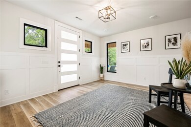 207 NW 5th St, Bentonville, AR 72712 - photo 4