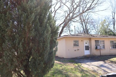129/131 Woodland Rd