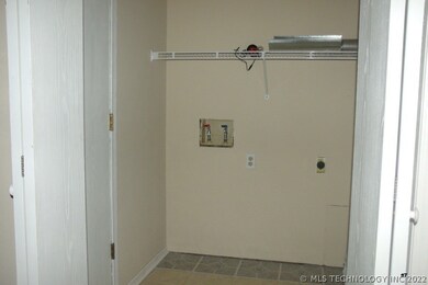 428 W 149th St, Glenpool, OK 74033 - photo 7