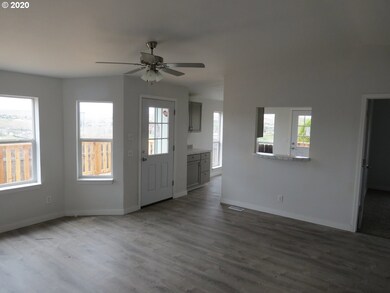 1120 SW Marshall Ave, Pendleton, OR 97801 - photo 7