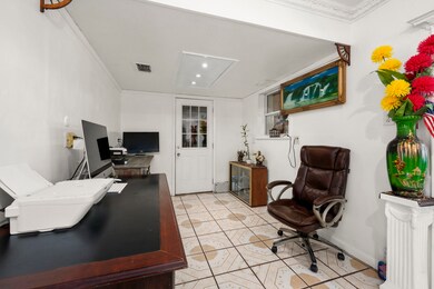 7118 Yellow Pine Dr, Houston, TX 77040 - photo 2