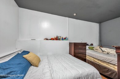 632 N Main St, Wilkes Barre, PA 18705 - photo 4