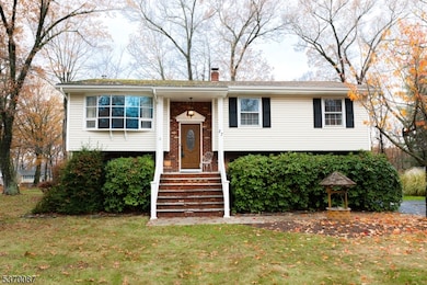 27 High Crest Dr, Hamburg, NJ 07419 - photo 2