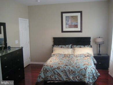5212 F St SE unit 3, Washington, DC 20019 - photo 2