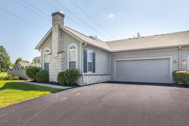 7201 Falls view circle 01