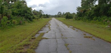 Looking North up Winterville Cir