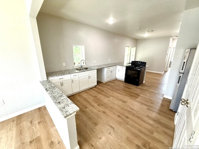 2422 W Commerce St unit 3, San Antonio, TX 78207 - photo 7