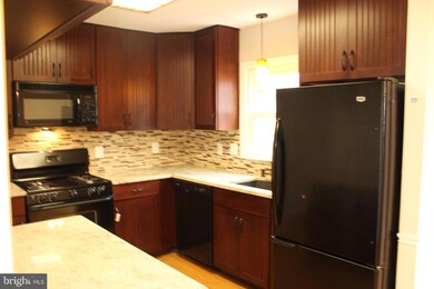 3021 Hickory Grove Ct, Fairfax, VA 22031 - photo 3