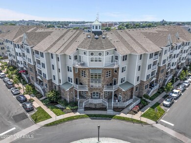 22 Cooper Ave 113