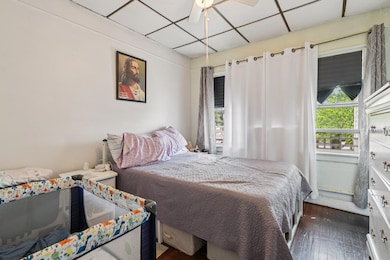 9406 76th St, Ozone Park, NY 11416 - photo 3