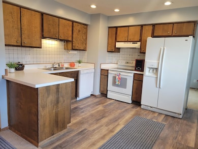 6279 Braiden Ct unit 10B, Columbus, OH 43213 - photo 4