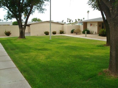 10503 W Highwood Ln, Sun City, AZ 85373 - photo 5