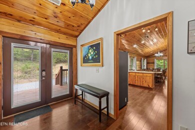 03-3725-island-view-dr-03