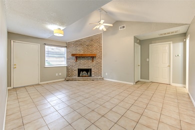 212 Quaker Dr unit B-1, Friendswood, TX 77546 - photo 5
