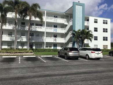 2038 Exeter C unit 2038, Boca Raton, FL 33434 - photo 4