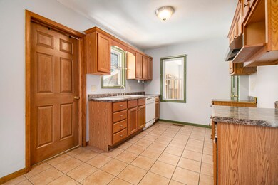 106 W 12th St, La Porte, IN 46350 - photo 5