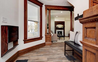 Foyer (2)