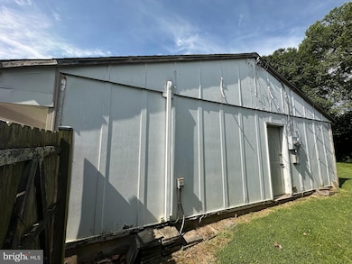 417 S Georgia Ave, Martinsburg, WV 25401 - photo 4