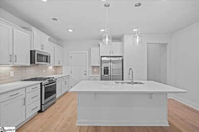 405 Crestcreek Dr, Anderson, SC 29621 - photo 4