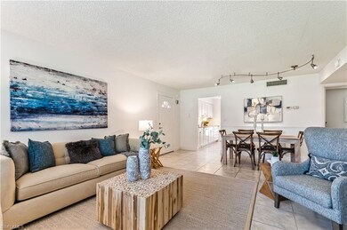 522 Broad Ave S unit 522, Naples, FL 34102 - photo 2