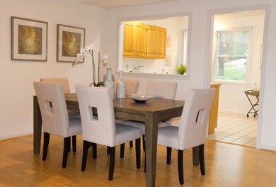 52-16 Dunelawn Dining Room