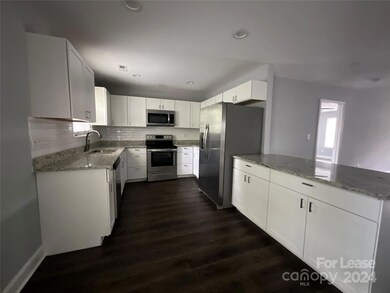 417 S Green St, Statesville, NC 28677 - photo 5