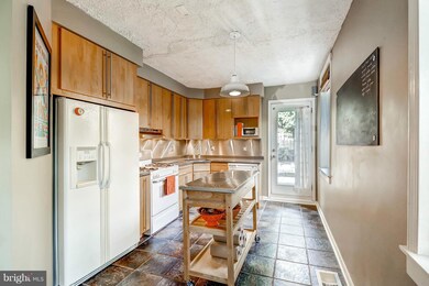 323 S Collington Ave, Baltimore, MD 21231 - photo 7