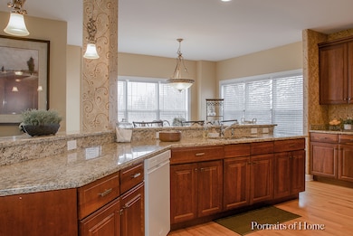 142 Windstone Dr, North Aurora, IL 60542 - photo 3