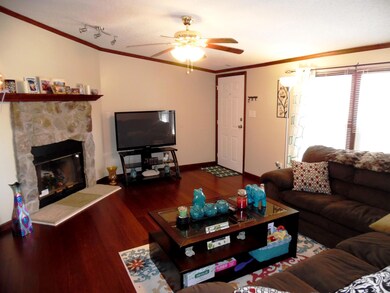 Living room 2