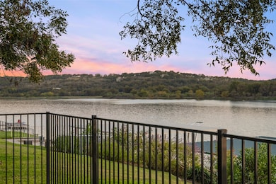 327 Meadowlakes Dr, Meadowlakes, TX 78654 - photo 4