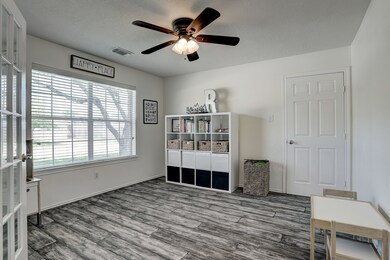 5304 Balmorhea Dr, Pearland, TX 77584 - photo 6