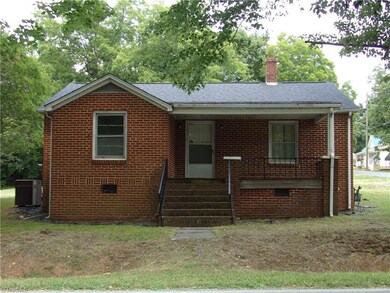 535 Columbia Ave, Ramseur, NC 27316 - photo 2