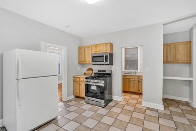109 Harrishof St unit 1, Dorchester, MA 02121 - photo 2